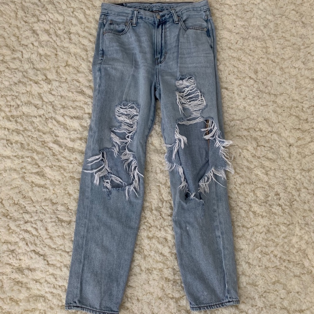 American Eagle Distressed Mom Jean